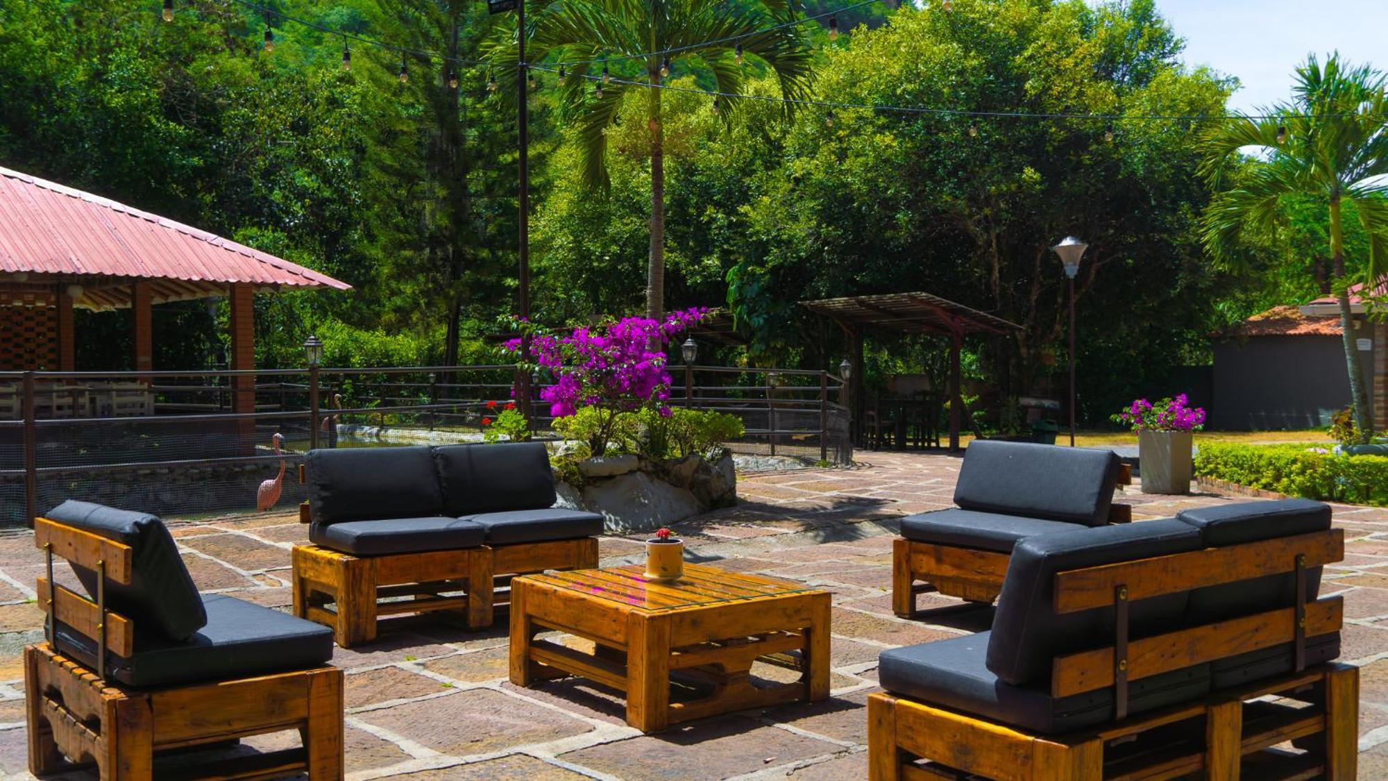Hotel Campestre Santa Catalina San Gil Extérieur photo