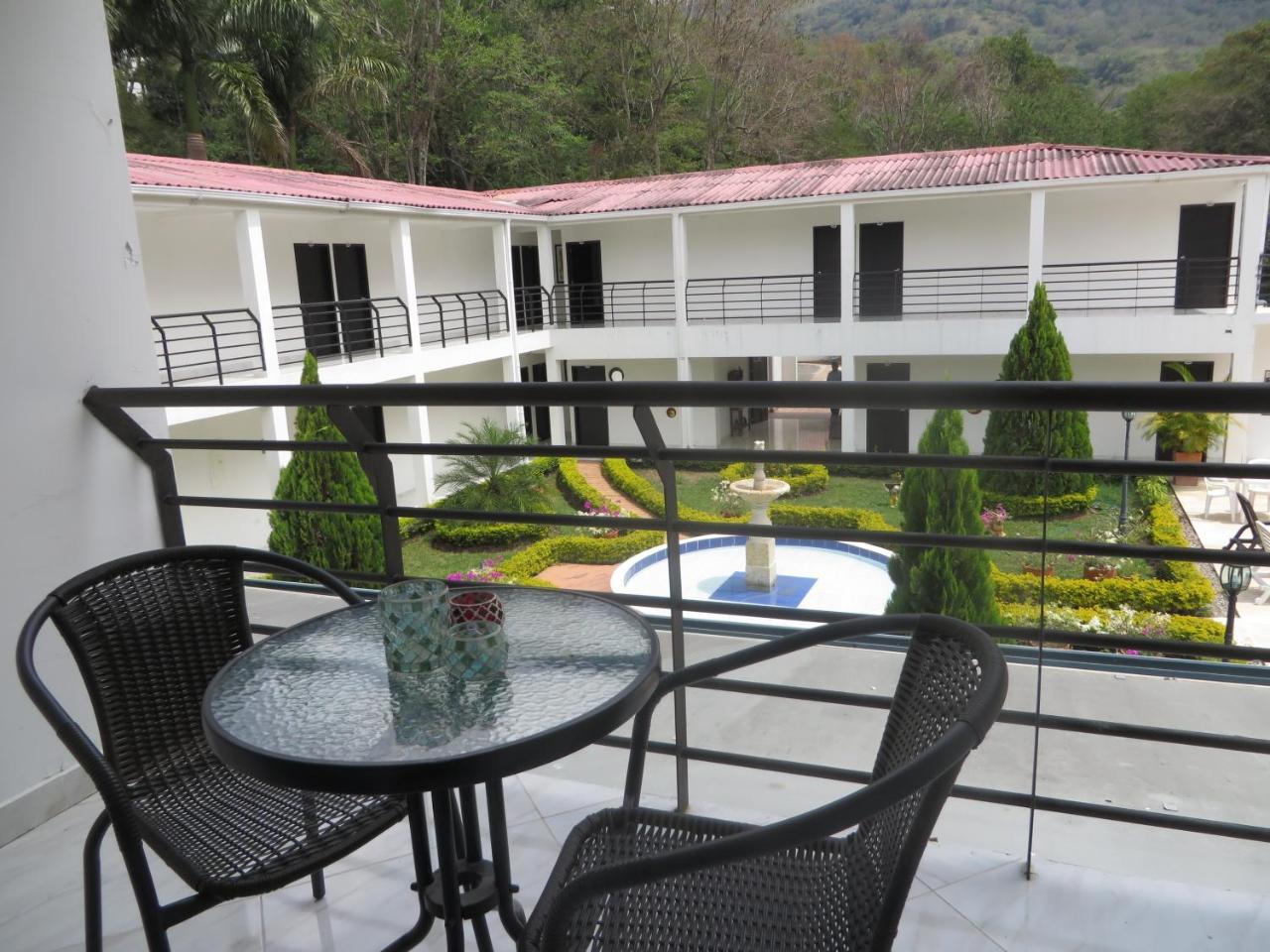 Hotel Campestre Santa Catalina San Gil Extérieur photo